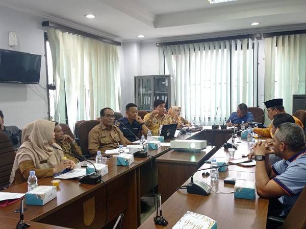 Komisi III DPRD Pekanbaru dan Disdik Gelar Hearing Bahas Kondisi dan Perkembangan Dunia Pendidikan 